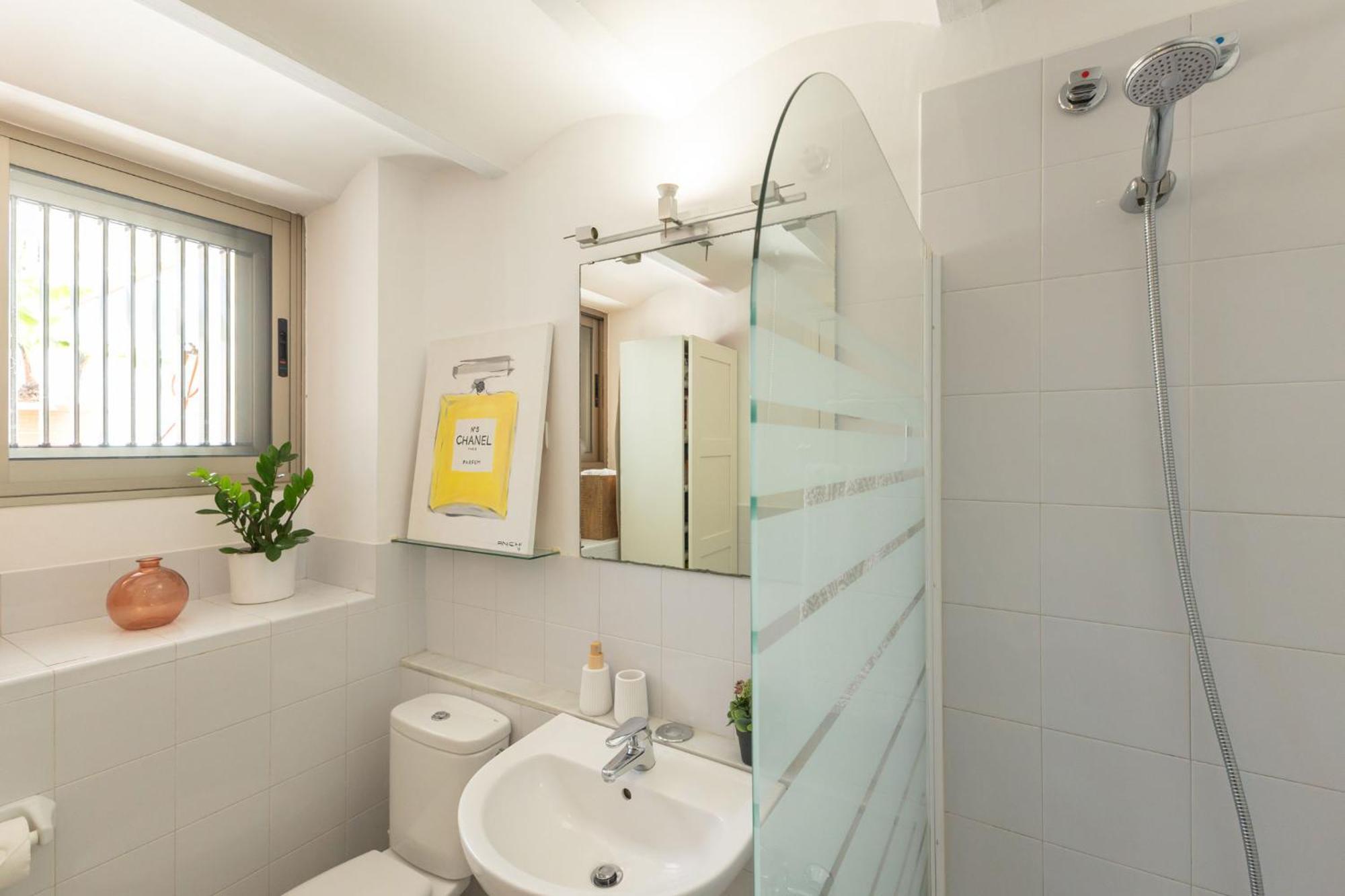 Charming 2 Bedroom Boutique Triplex Apartment With Private Terrace At Seville City Center By Ocityzen Bagian luar foto