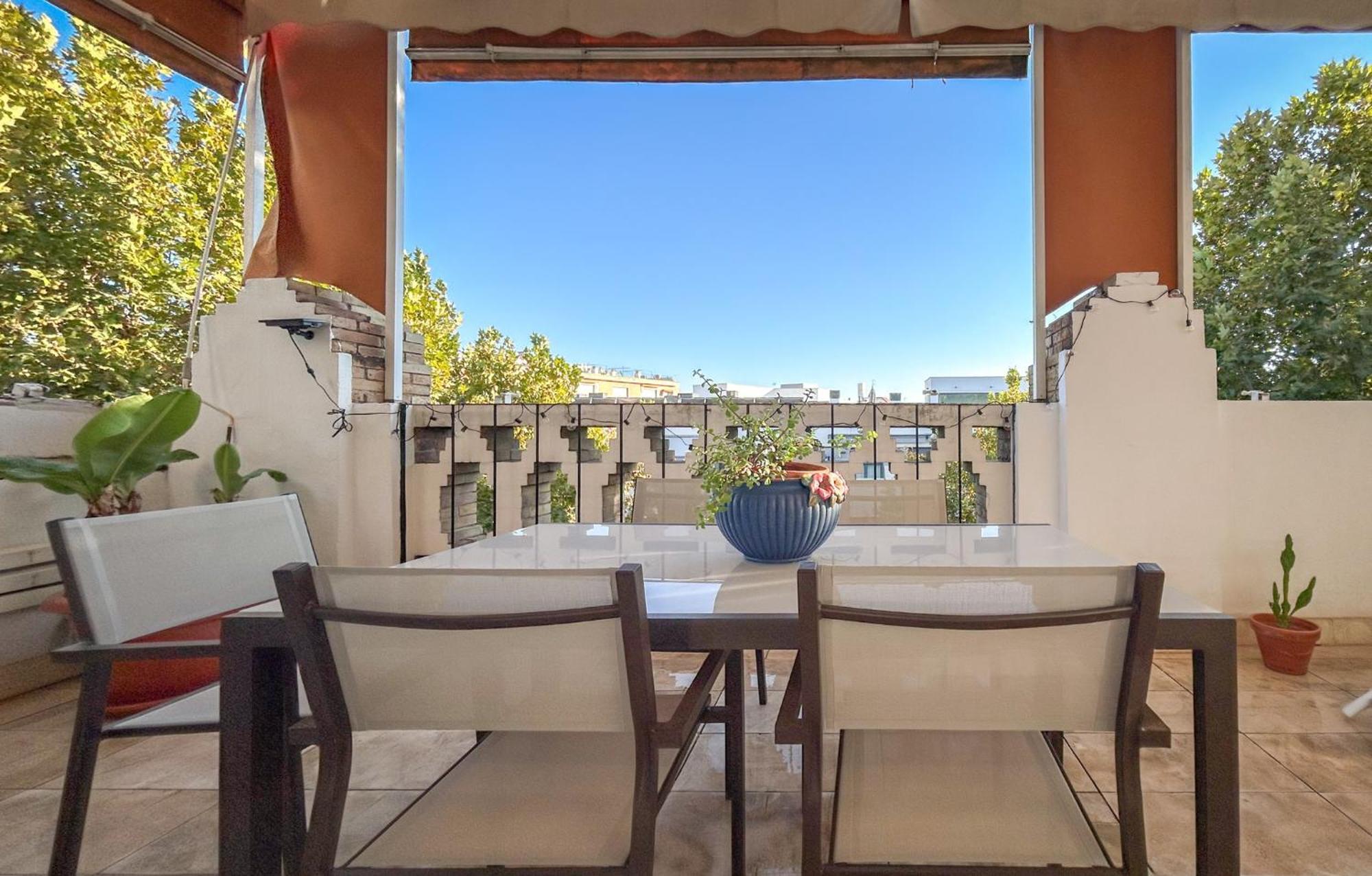 Charming 2 Bedroom Boutique Triplex Apartment With Private Terrace At Seville City Center By Ocityzen Bagian luar foto